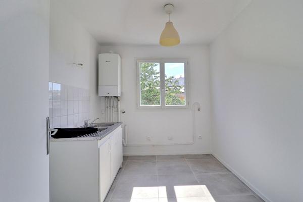 Appartement 3 pièces d'exception à L'Île-Saint-Denis - Calme et Confort