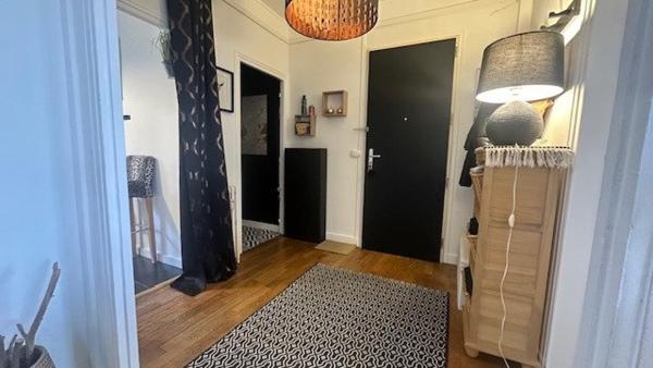 Bel appartement entièrement rénové