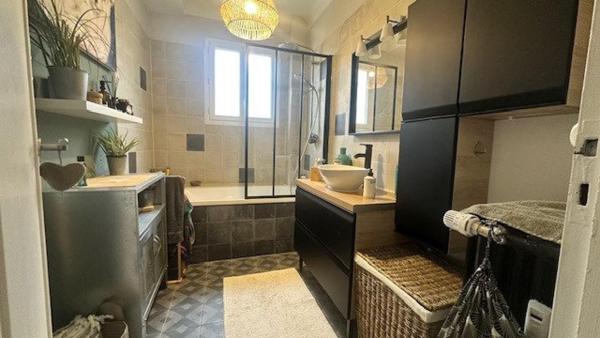 Bel appartement entièrement rénové