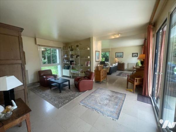 MATHIEU CAEN NORD MAISON DE 9 PIECES