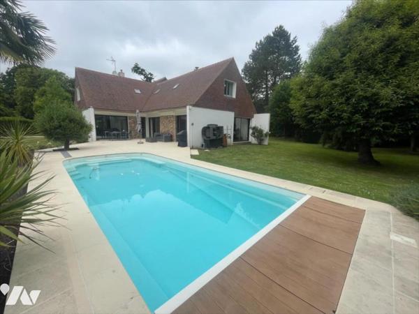 MATHIEU CAEN NORD MAISON DE 9 PIECES