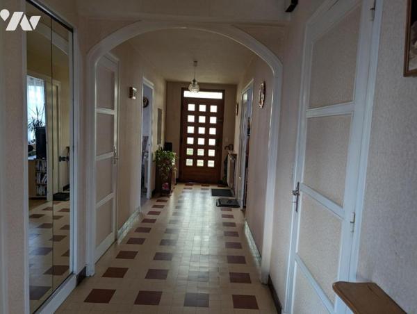 Maison de type 4 p+ cuisine sur sous-sol complet sur 1663 m² 