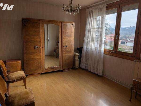 Maison de type 4 p+ cuisine sur sous-sol complet sur 1663 m² 