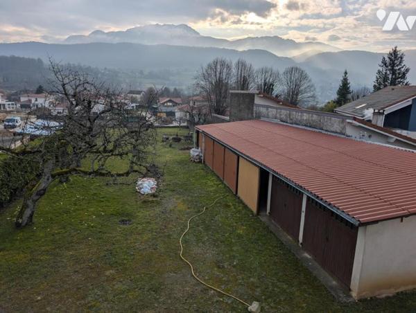 Maison de type 4 p+ cuisine sur sous-sol complet sur 1663 m² 