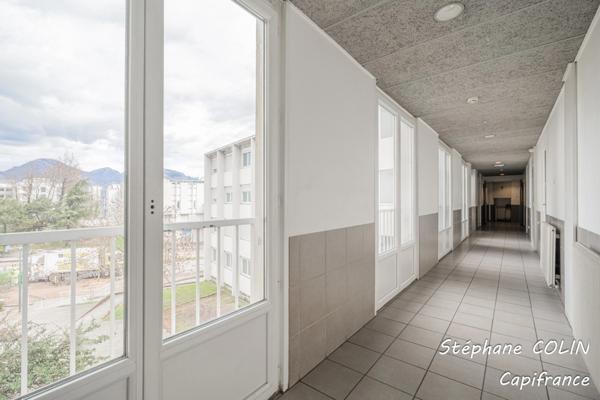 Immeuble à vendre ECHIROLLES (38)