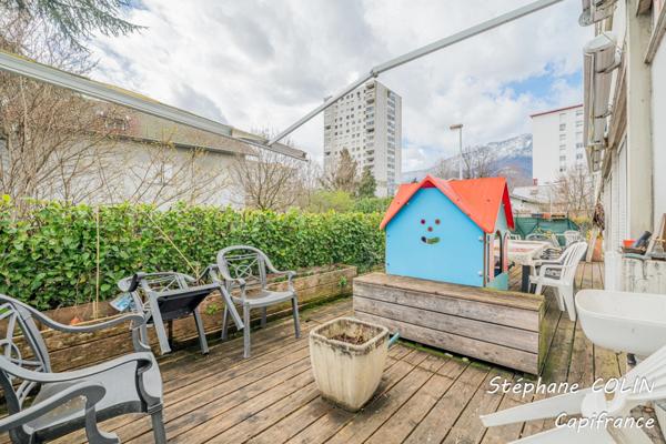 Immeuble à vendre ECHIROLLES (38)