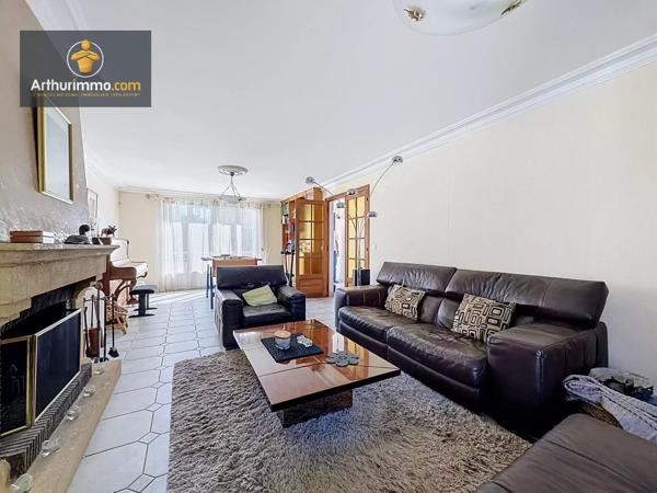 Vente                                                      Maison
                        
                     9 pièces                      193 m2                     à Eaubonne