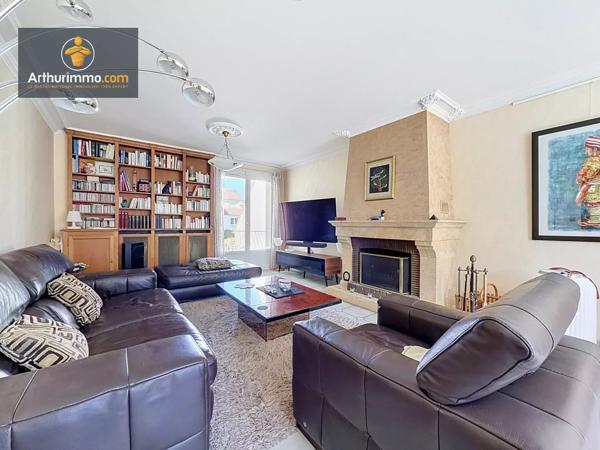 Vente                                                      Maison
                        
                     9 pièces                      193 m2                     à Eaubonne