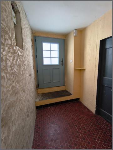 Maison de ville rénovée avec goût.