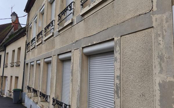 Immeuble à vendre    8 pièces • 212,39 m2 Montmirail