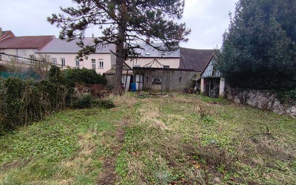 Immeuble à vendre    8 pièces • 212,39 m2 Montmirail