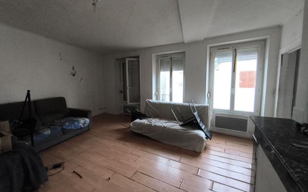 Immeuble à vendre    8 pièces • 212,39 m2 Montmirail