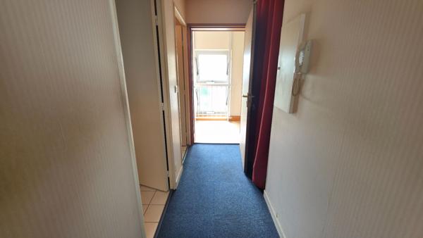 Appartement Saint Nazaire centre grand studio de 38m2 avec cave