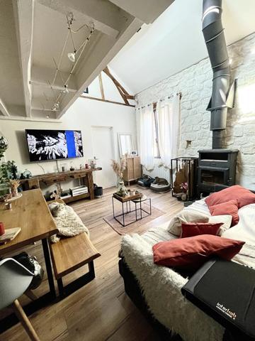 Location                                                      Maison
                        
                     4 pièces                      57 m2                     à Chaumontel