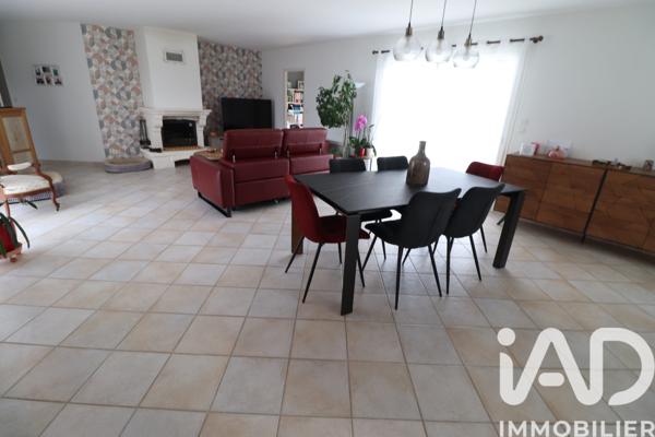 Maison à vendre 7 pièces 138 m² Le Fouilloux