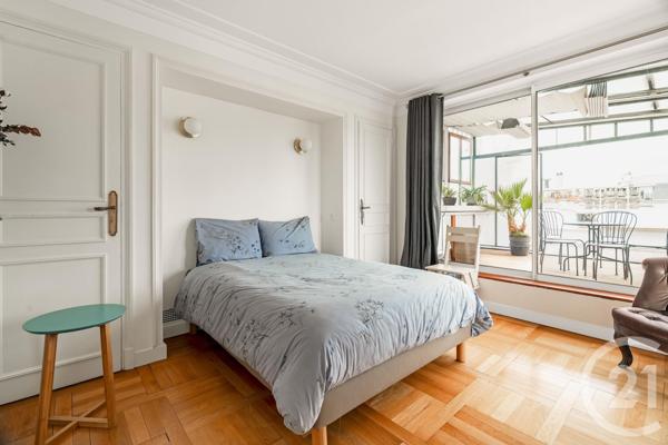 Appartement F5 à vendre  5 pièces - 128,71 m2 PARIS - 75018