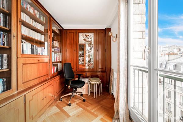 Appartement F5 à vendre  5 pièces - 128,71 m2 PARIS - 75018