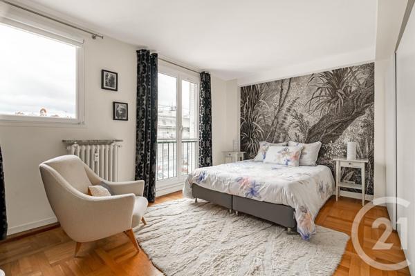 Appartement F5 à vendre  5 pièces - 128,71 m2 PARIS - 75018