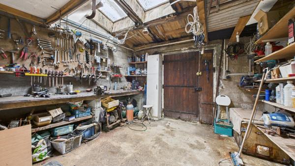 Maison de 94 m², un gîte de 36 m² et une dépendance de 60 m² à réhabiliter