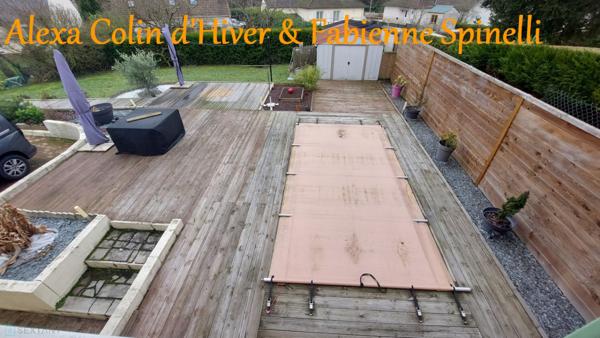 Pavillon sur sous-sol, piscine chauffée dans un village recherché du soissonnais