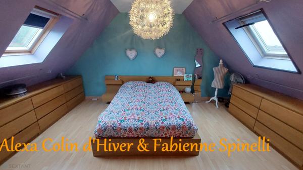 Pavillon sur sous-sol, piscine chauffée dans un village recherché du soissonnais