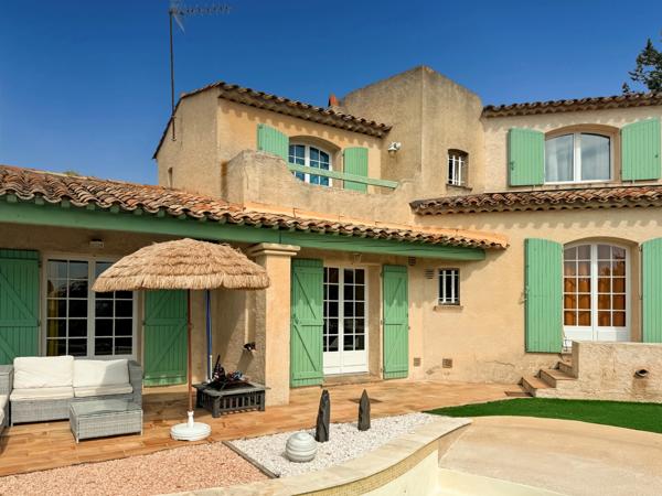 Maison à vendre 4 pièces LES ISSAMBRES (83)