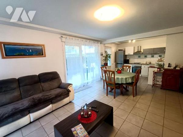 NOUVEAUTE TRENTE CINQ NOTAIRES - Quartier de la Haye de Pan - Pour investisseurs - situé au RDC...