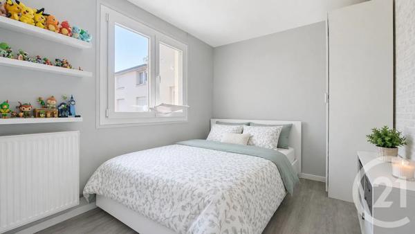 Appartement F3 à vendre  3 pièces - 69,76 m 2   NOISIEL  - 77