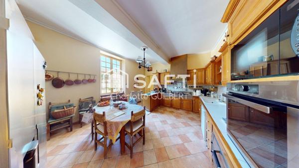 Propriété sur 12 hectares avec piscine