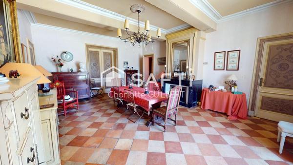 Propriété sur 12 hectares avec piscine