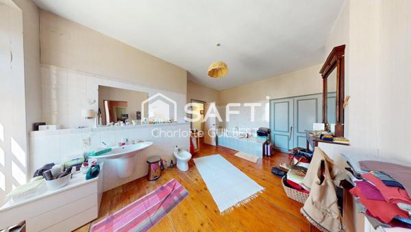 Propriété sur 12 hectares avec piscine