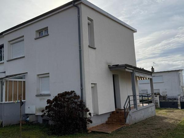 Maison Yzeure 3 chambres jardin dépendances