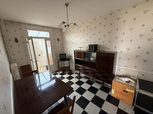 Maison Yzeure 3 chambres jardin dépendances