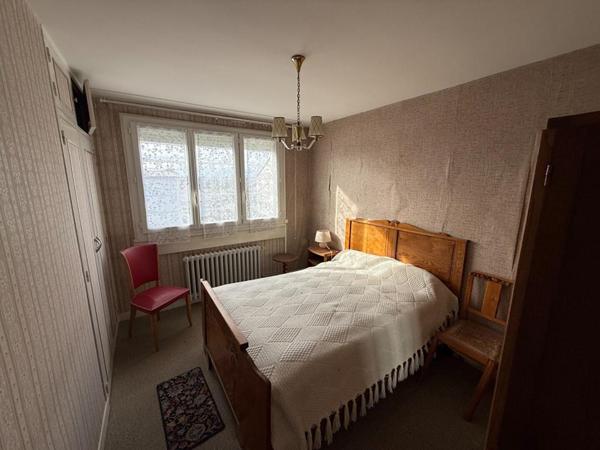 Maison Yzeure 3 chambres jardin dépendances