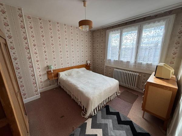 Maison Yzeure 3 chambres jardin dépendances