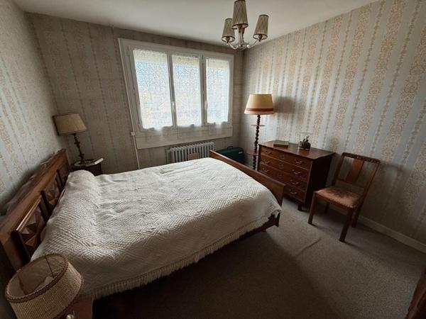 Maison Yzeure 3 chambres jardin dépendances