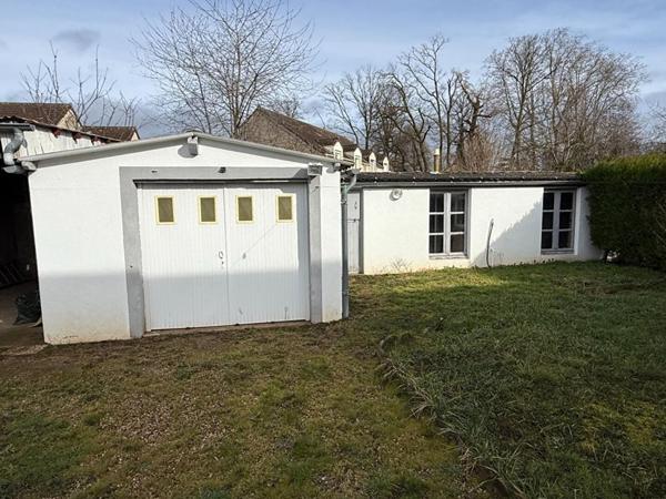 Maison Yzeure 3 chambres jardin dépendances