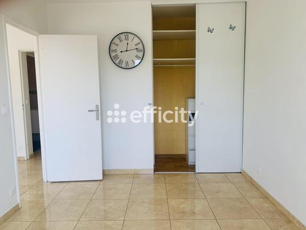 Appartement
         3 pièces
        - 57 m² 169 000 € *