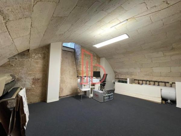 Bureau de 120 m² à louer à Bordeaux Saint-Michel - Victoire