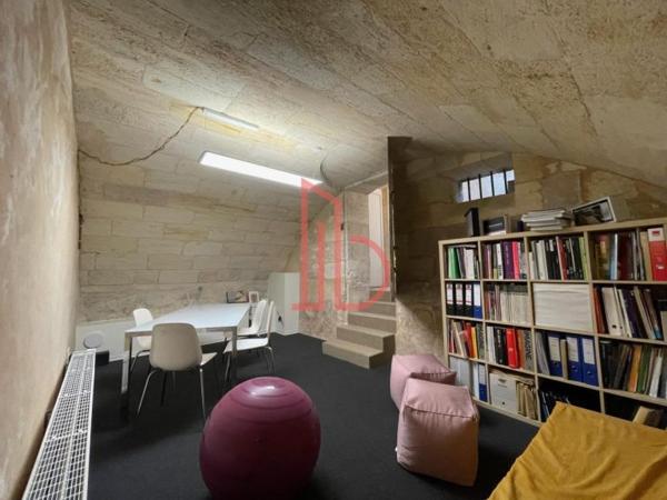 Bureau de 120 m² à louer à Bordeaux Saint-Michel - Victoire