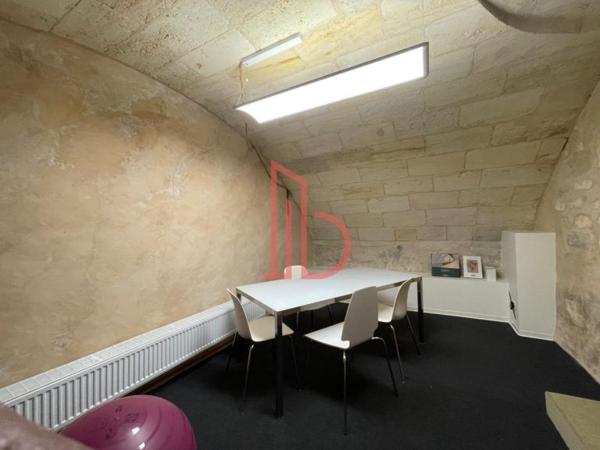 Bureau de 120 m² à louer à Bordeaux Saint-Michel - Victoire