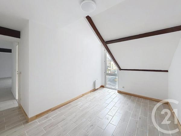 Appartement F3 à vendre  3 pièces - 67,60 m 2   CHATEAUNEUF SUR LOIRE  - 45