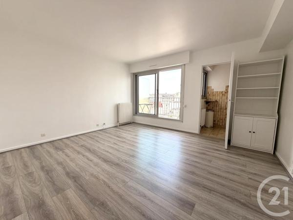 Appartement F1 à vendre  1 pièce - 27 m 2   PARIS  - 75018