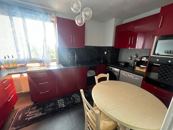 Appartement T3 Toulouse Mirail Université avec vue sur lac