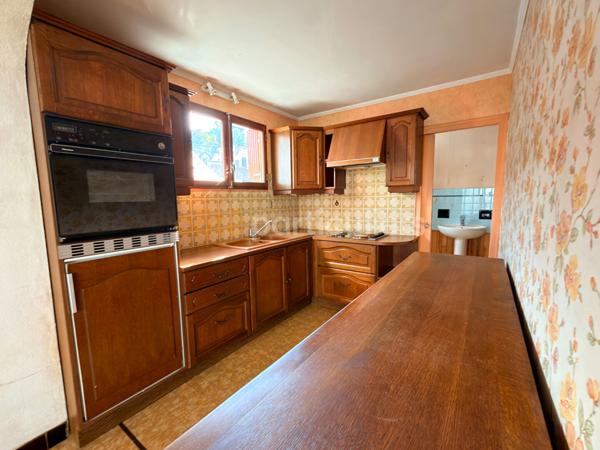 Vente
                Maison47 m² - 3 Pièces -
                    AMBOISE (37400)