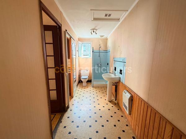 Vente
                Maison47 m² - 3 Pièces -
                    AMBOISE (37400)