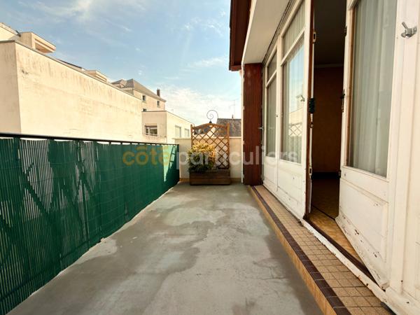 Vente
                Maison47 m² - 3 Pièces -
                    AMBOISE (37400)
