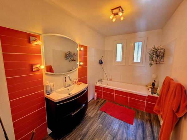 Maison Six Fours Les Plages 6 pieces - Le Brusc