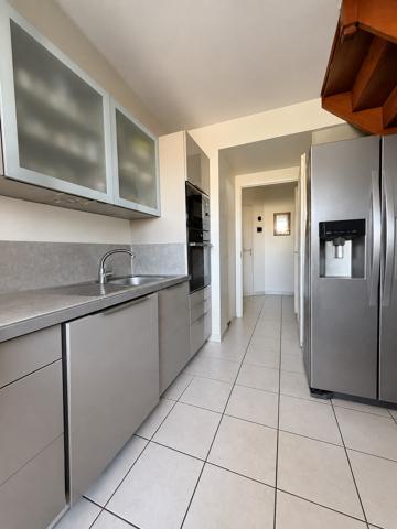 BOBIGNY JEAN ROSTAND - Duplex 4 pièces dernier étage 2 terrasses Parking