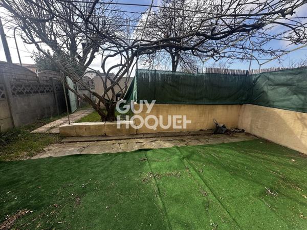 Maison Carcassonne, 2 chambres sur terrain de 120 m².